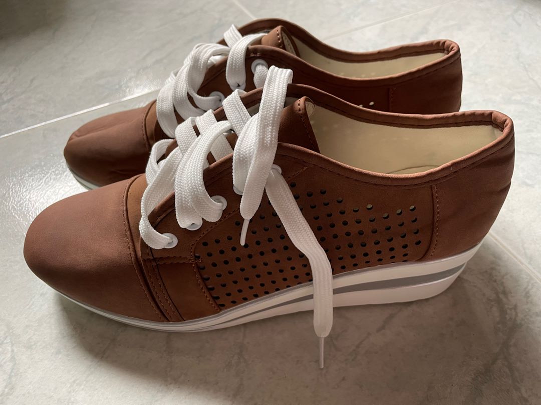 Women Casual Brown Platform Heel with 