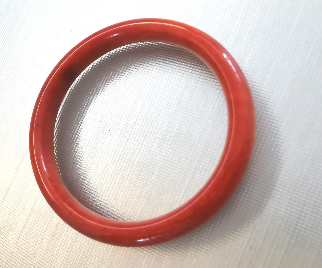Red jade bangle best sale bracelet