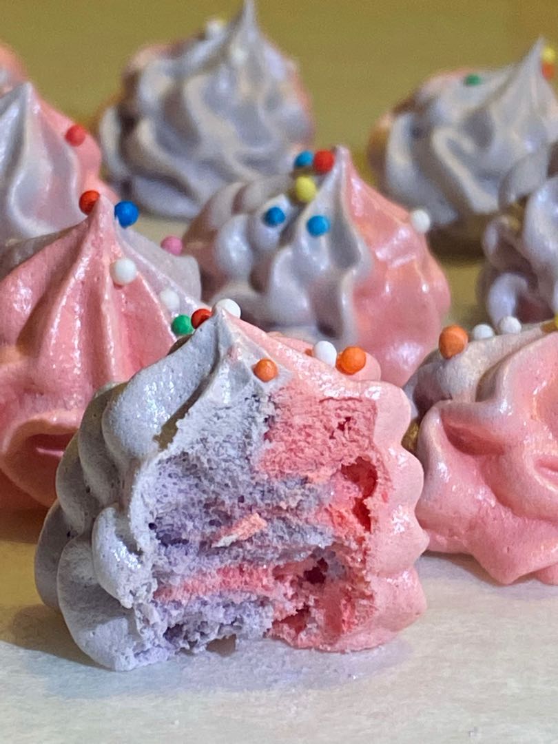 6.50 HALAL MERINGUE, Food & Drinks, Homemade Bakes on Carousell