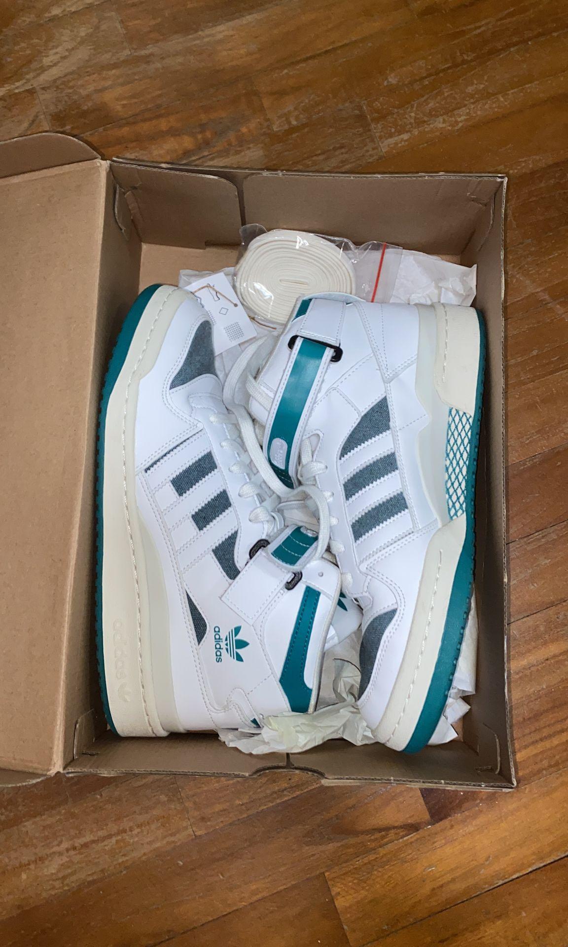 Adidas Forum Mid in EQT Green, Men's Fashion, Footwear, Sneakers on  Carousell