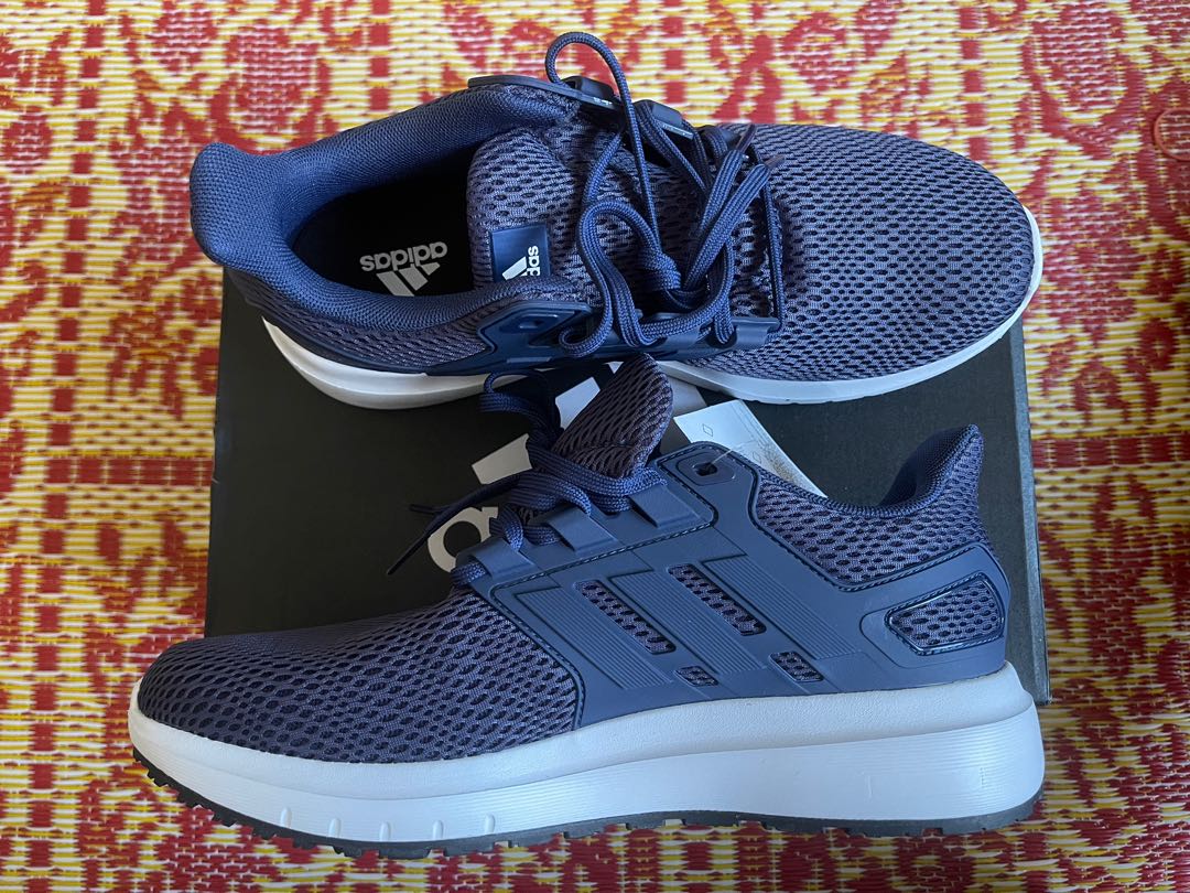 Adidas ULTIMASHOW, Men's Fashion, Footwear, Sneakers on Carousell