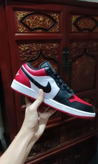 (Category: ) located in . Submitted by tosneakers (Listing ID 1157847023, Image 1). Description: .