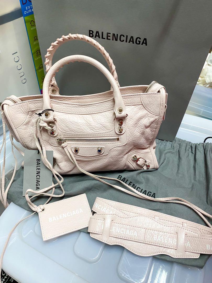 The Balenciaga Le Cagole is the hottest bag right now according to Lyst