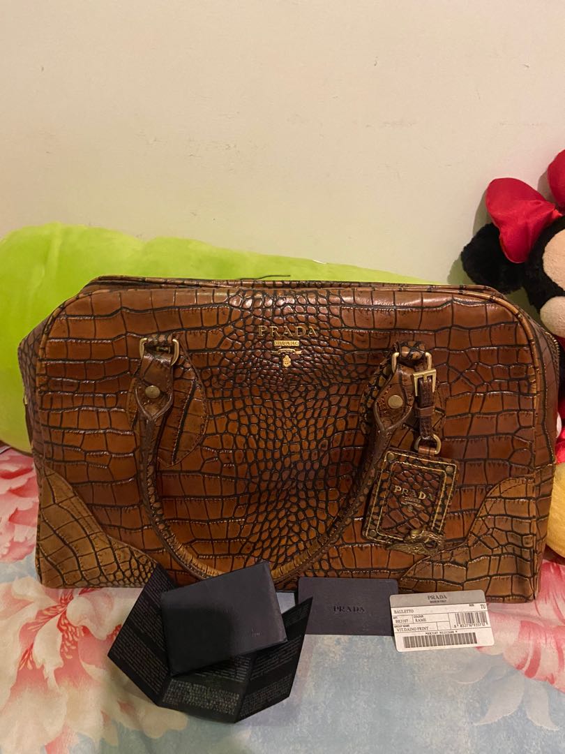 Prada crocodile clutch shop
