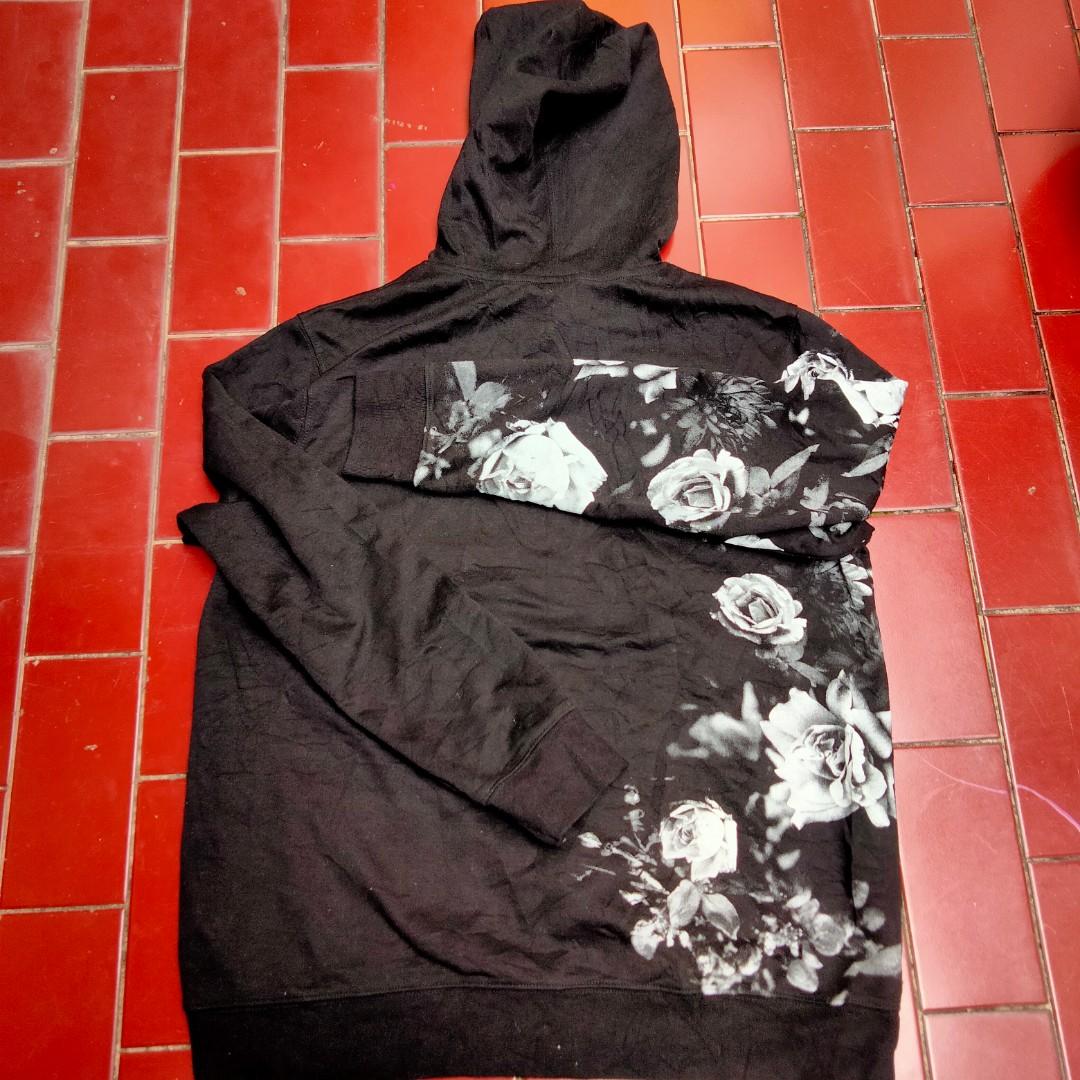Hoodie h&m 2025 bunga