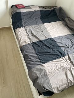 （分類：）位於 。 由 karthi_ds 提交（商品編號 1157844889，圖片 1）。簡介： 。