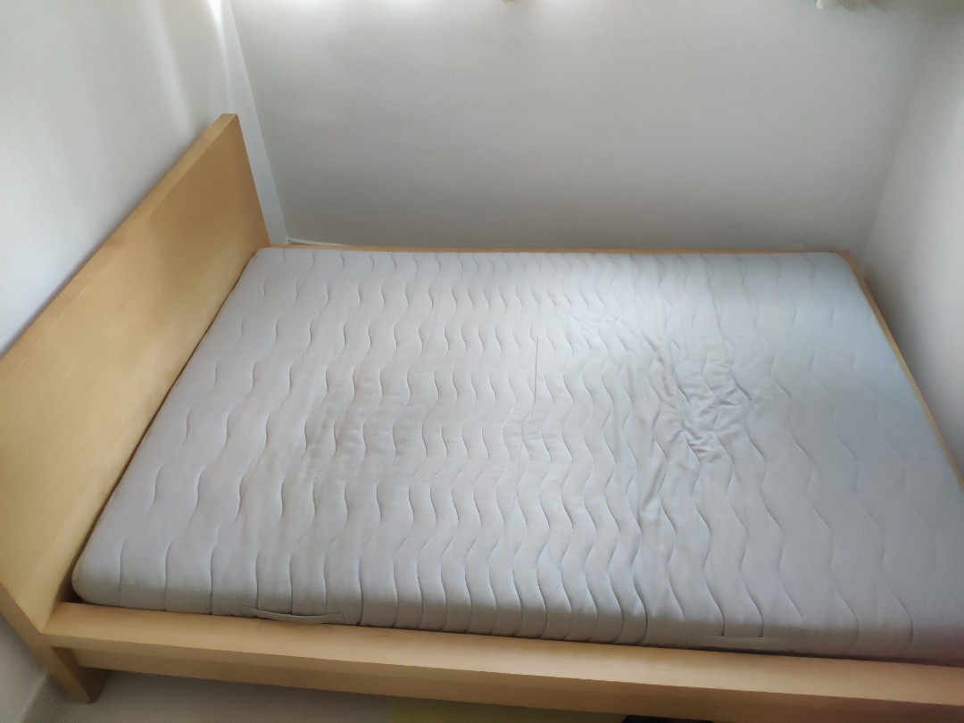 IKEA sultan mattress with bed frame and slats (double size), 傢俬＆家居, 傢俬