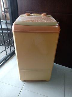 Mesin Cuci Saga 4,5kg (yellow)