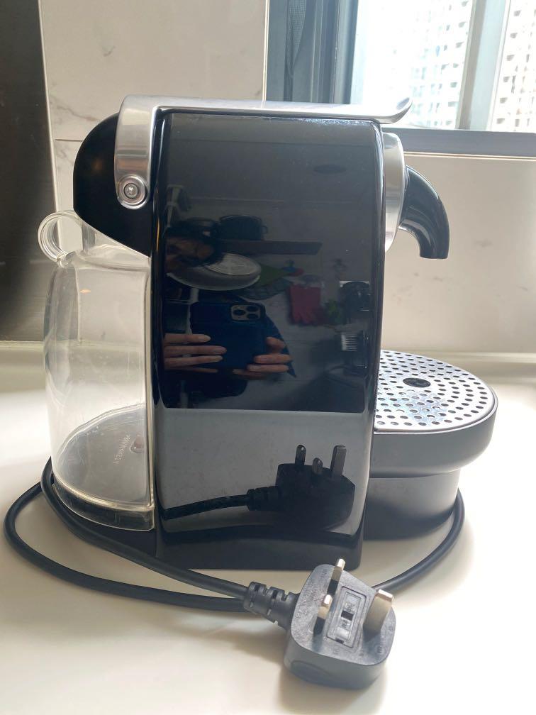 Nespresso Essenza C100