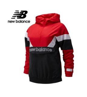 NEW BALANCE AWJ93515REP 衝鋒衣 紅白黑 半開襟 拉鍊 運動休閒 手臂LOGO 女款 紀卜心