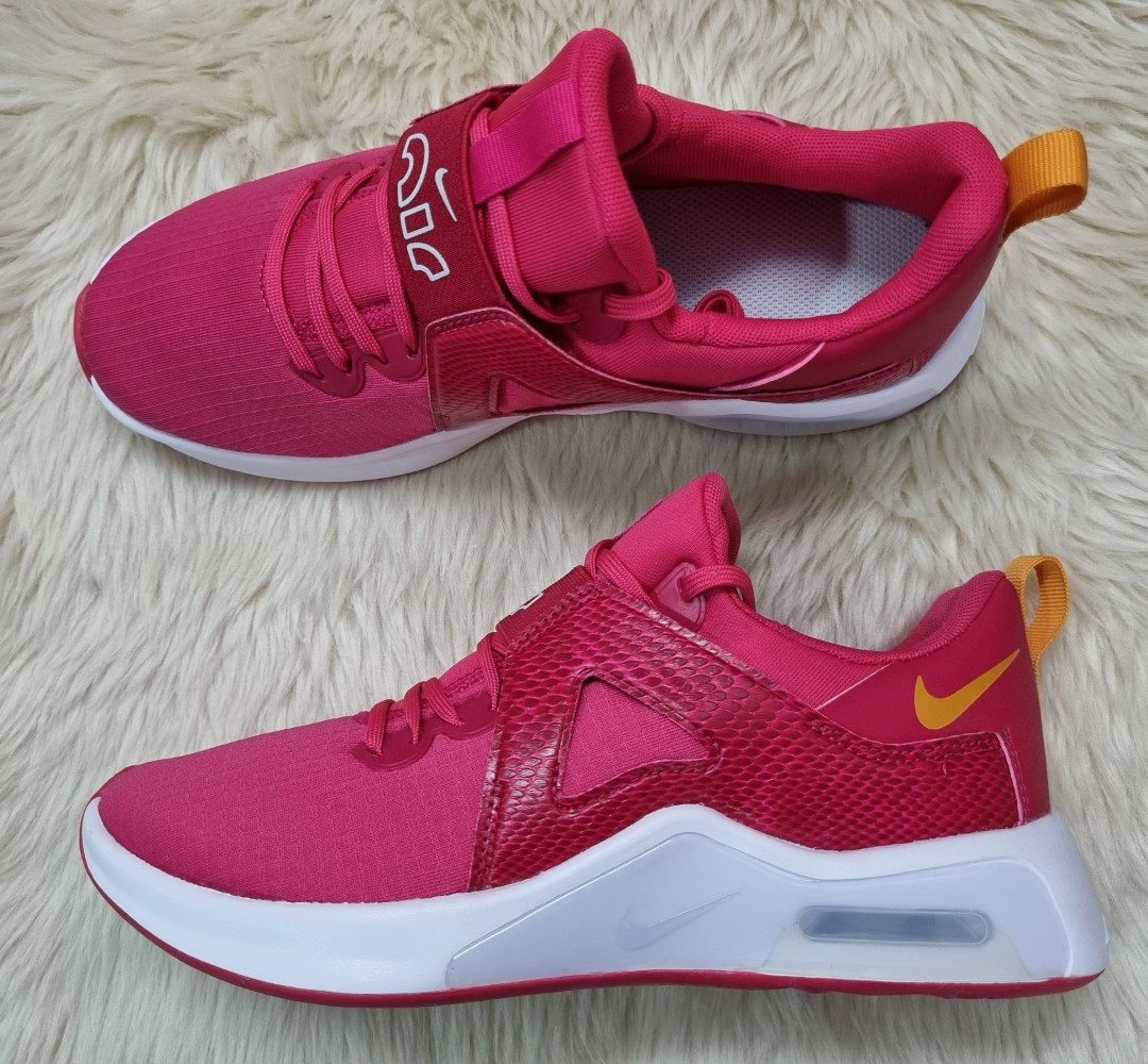 Nike gym pink bella store tr