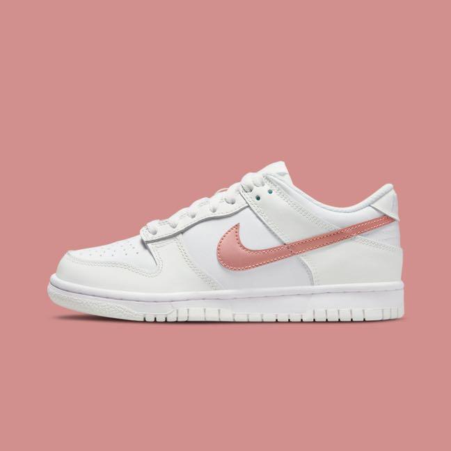 White pink nike online