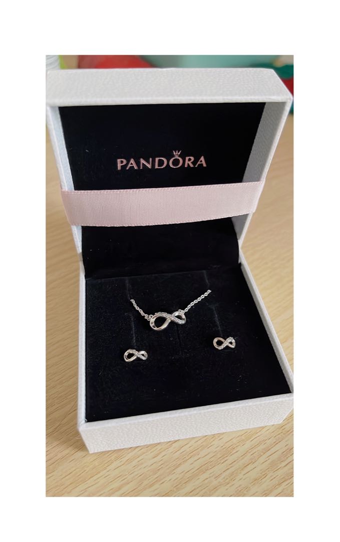 Pandora infinity necklace outlet and earring set