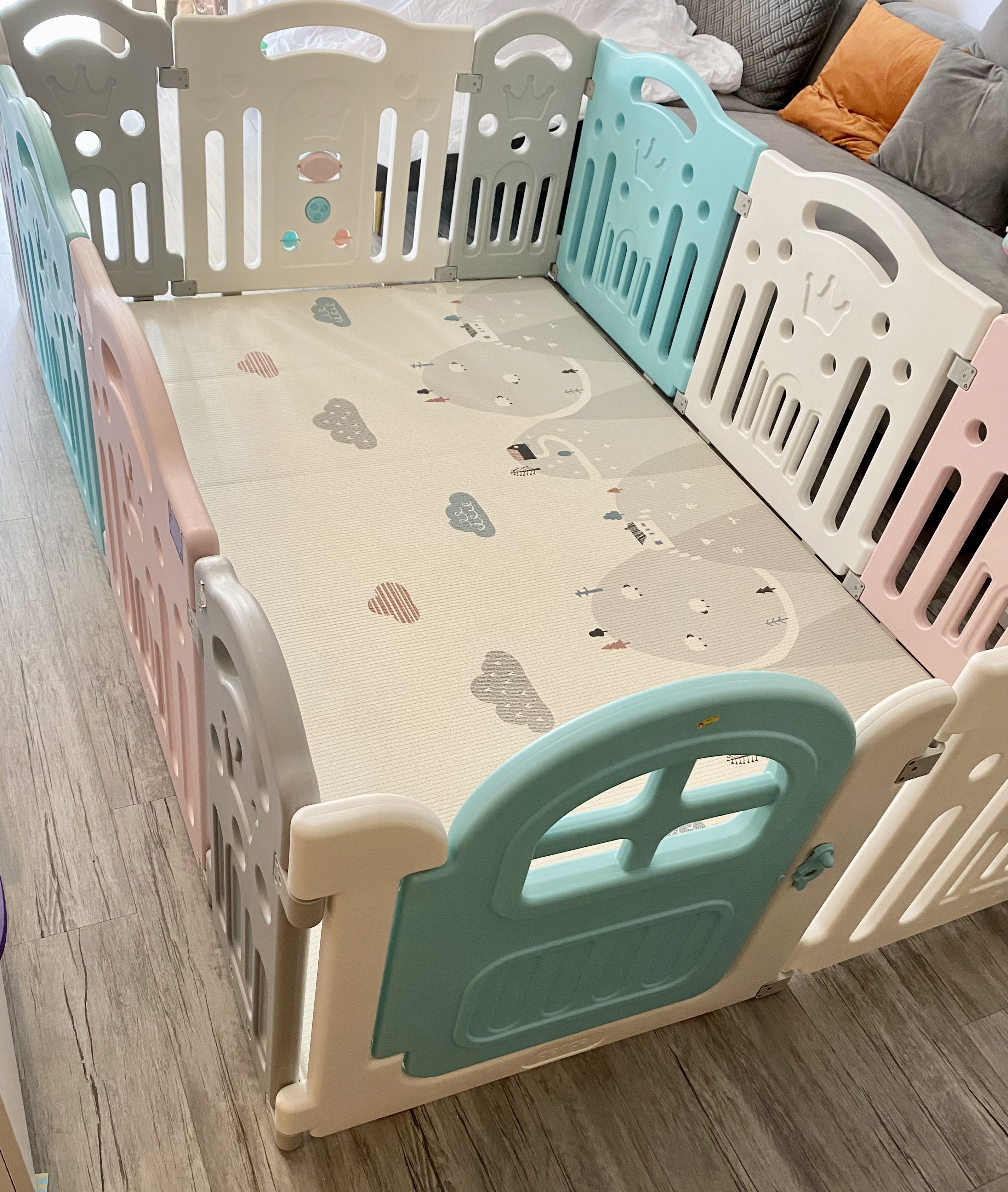 Playmat fence shop