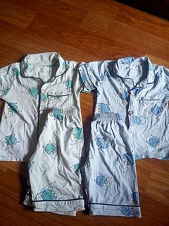 (Kategori: ) berada di . Dikirim oleh declutterwithA (ID iklan 1157874589, Gambar 1). Deskripsi: .