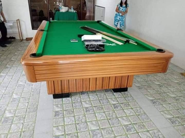 PUYAT TABLE 2ND HAND DUCCO BARNISHED BILLIARD TABLE, Sports Equipment