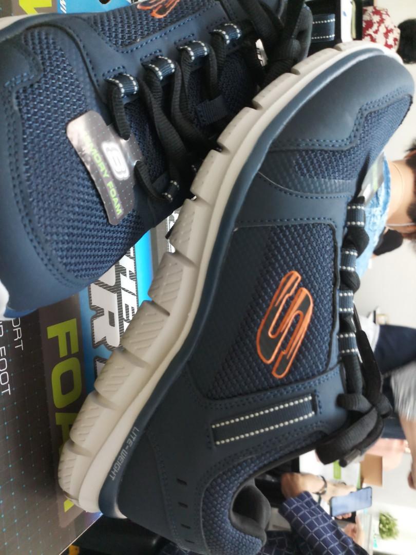 mens skechers walking shoes
