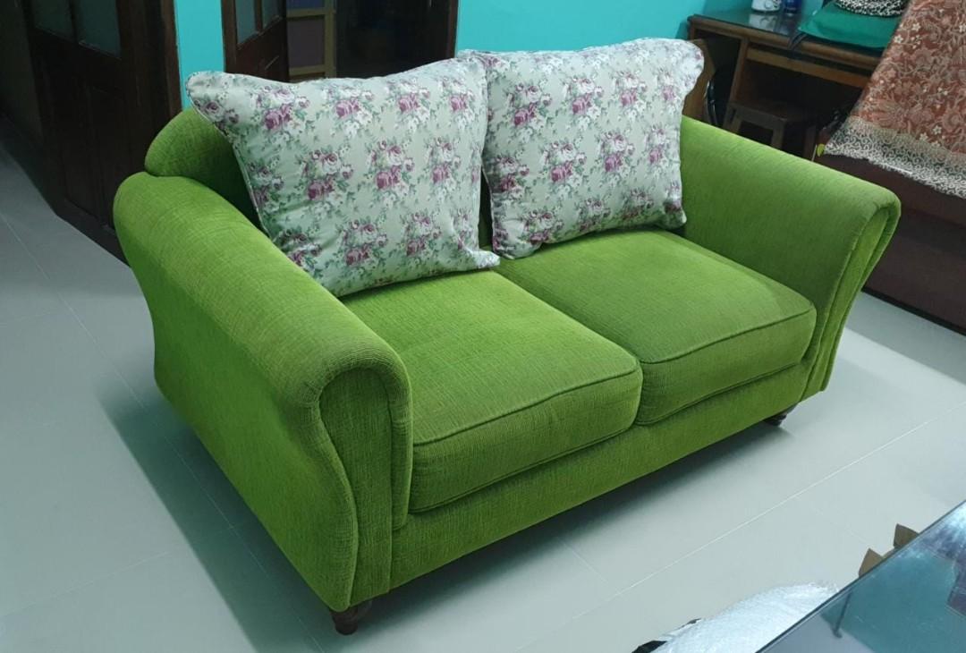 SOFA SECOND BEKAS SECONDHAND, Perabotan Rumah di Carousell