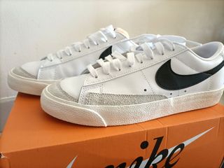 (Category: ) located in . Submitted by sneakerbatch (Listing ID 1157890436, Image 1). Description: .