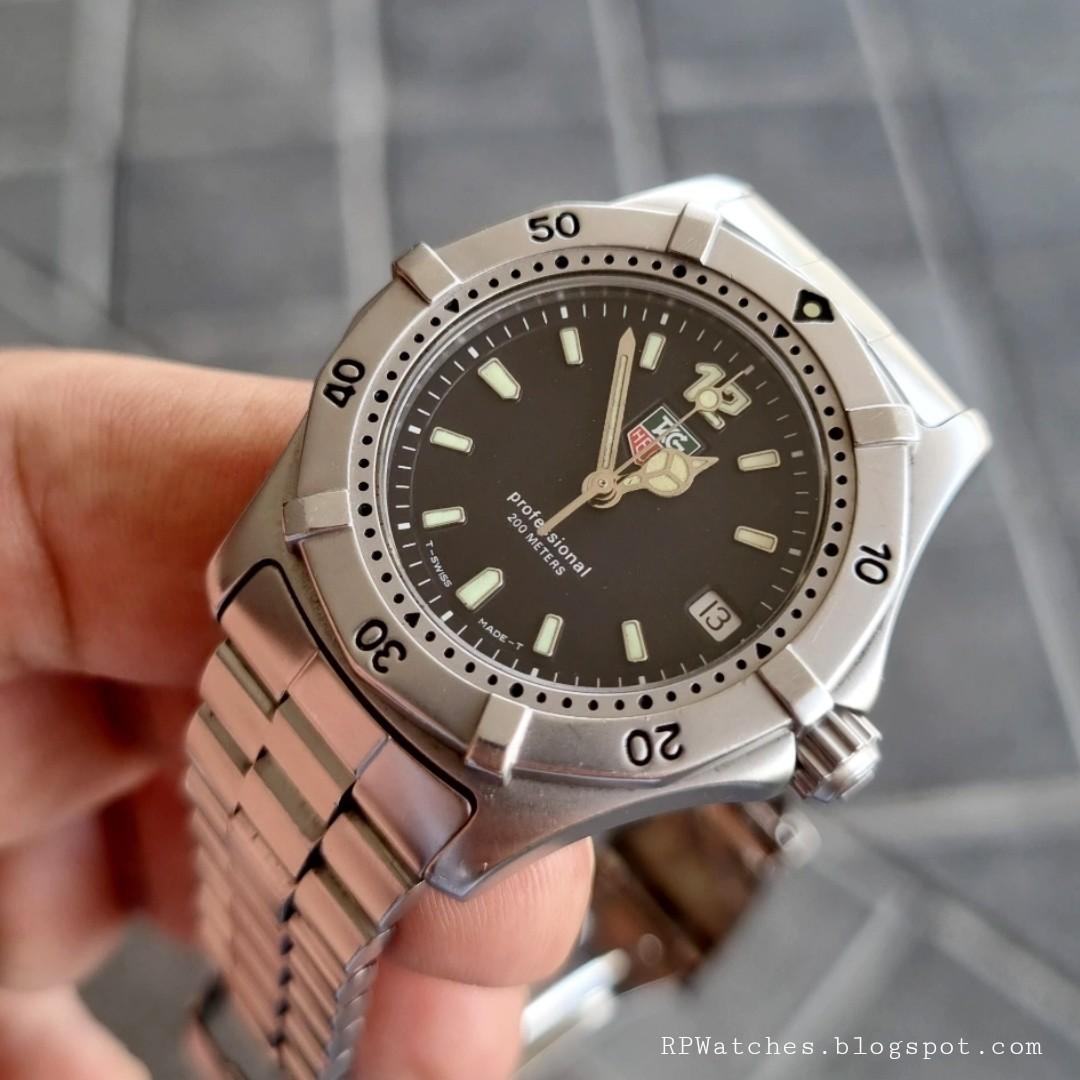 Tag Heuer 2000 Quartz Mid Size 35mm 200 Meter Ref WK1210