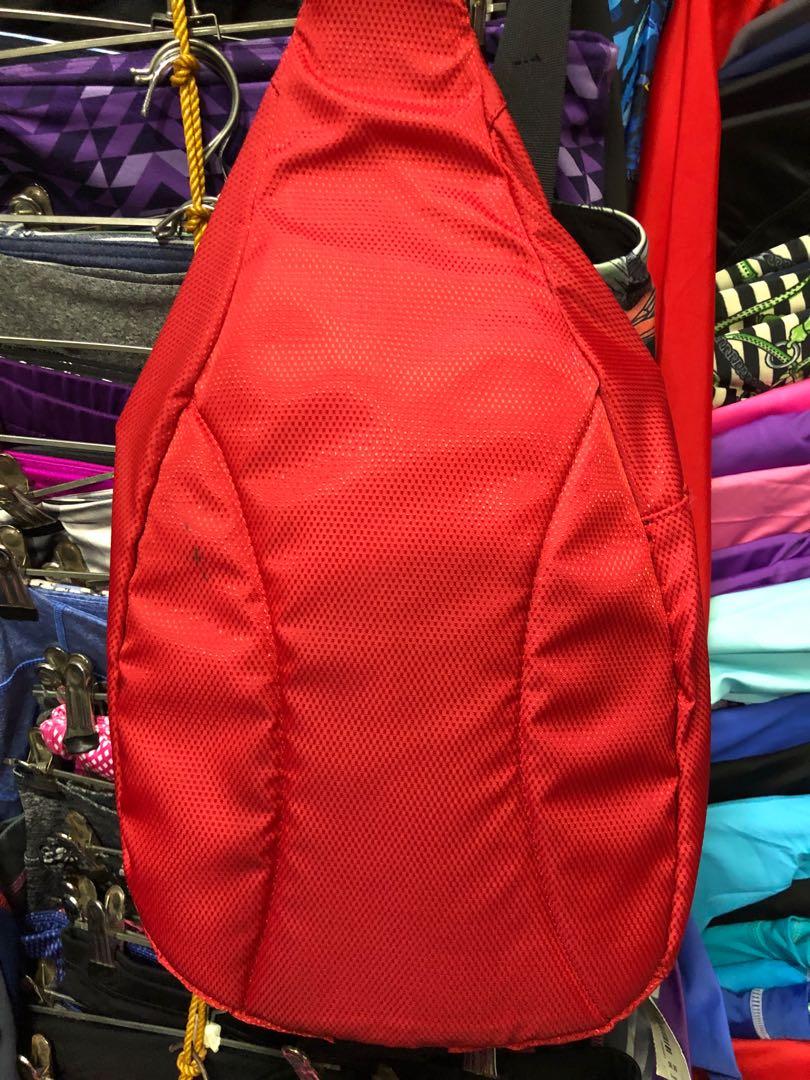 Titleist Men’s Body/Cross Bag(Medium) (Category: Backpacks) located in Baguio. Submitted by master_of_brands (Listing ID 1157875780, Image 2). Description: Authentic Titleist Men’s Body/Cross Bag Size (Medium) L19”x W10.5” (from tip to bottom 19”) Slightly used Issue: tiny minor stain No other issue No pinhole nor tear In excellent condition .