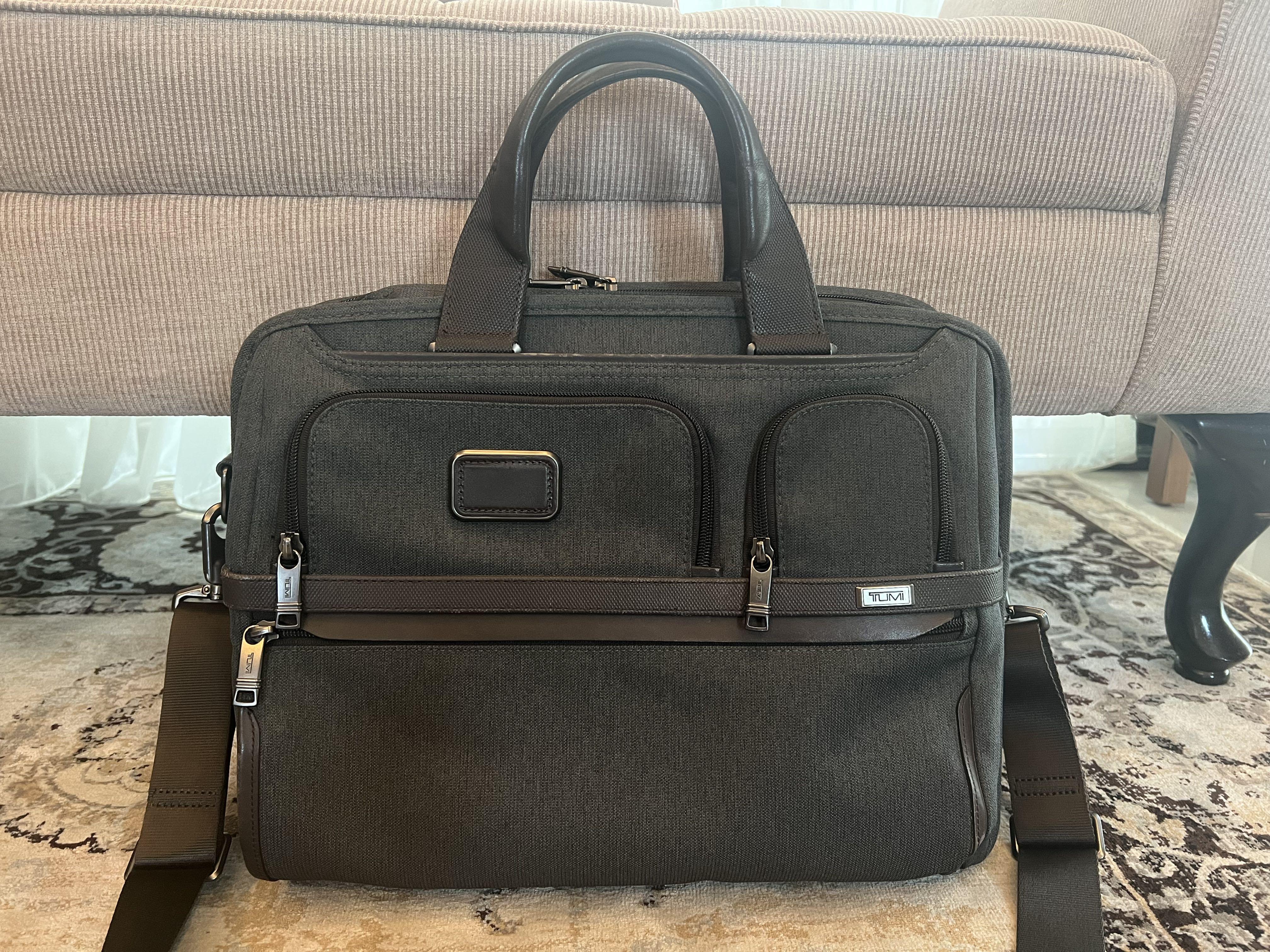 Tumi alpha deals 3 laptop