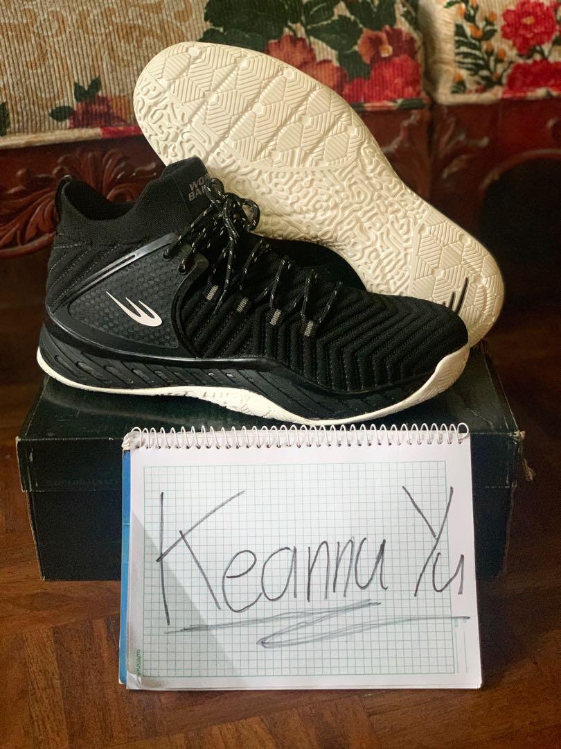 World Balance M Basketball Shoes