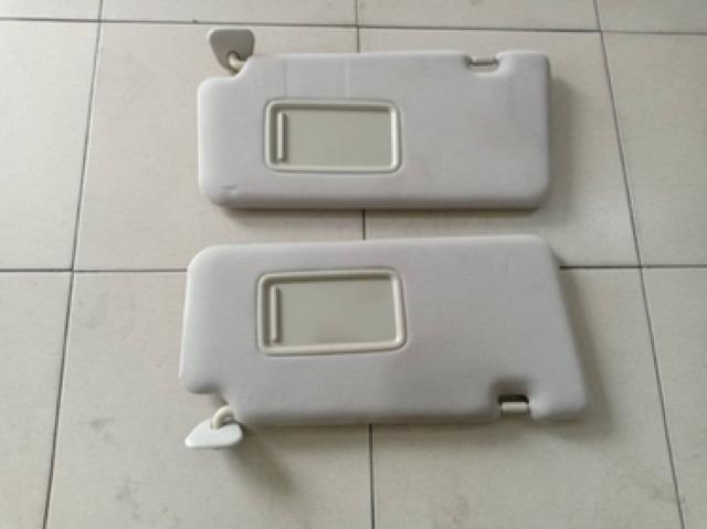 Nissan latio outlet sun visor
