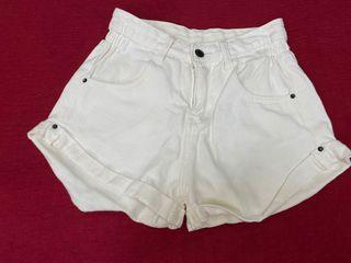 [ Ready Item ] Denim White Shorts Jeans Size 32