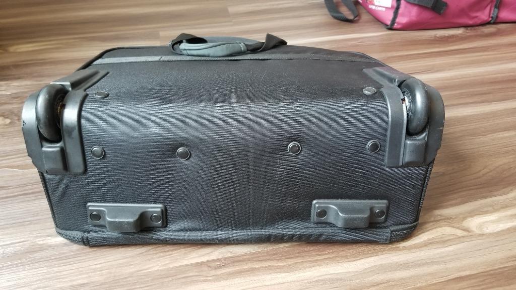 American Tourister Laptop Trolley Bag, Hobbies & Toys, Travel, Luggage