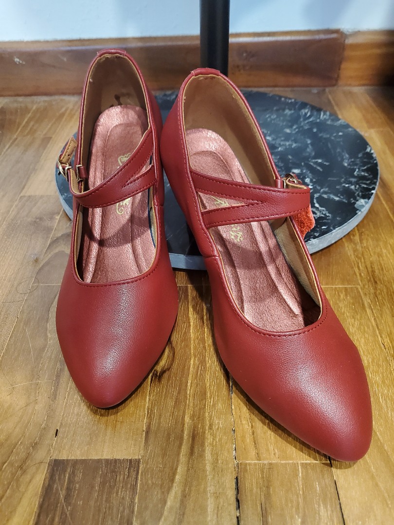 Red ballroom dance best sale shoes