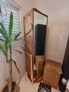 (Category: ) located in . Submitted by jackhenryadams (Listing ID 1152803509, Image 1). Description: .