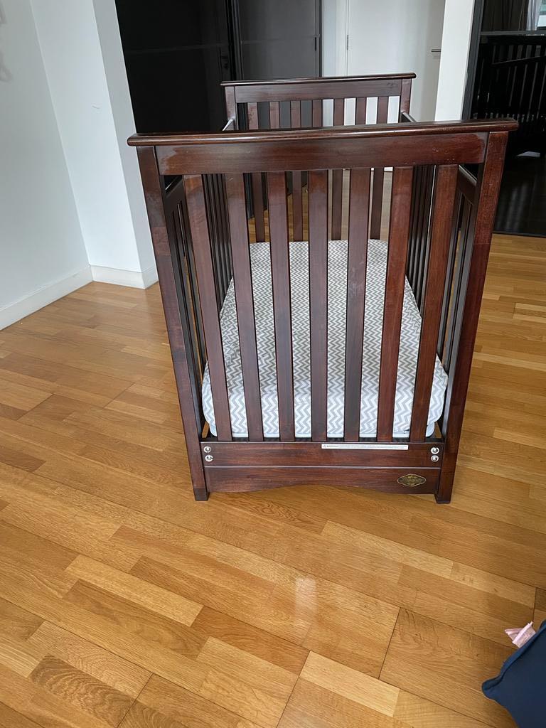 Bonavita crib with pull out drawer online