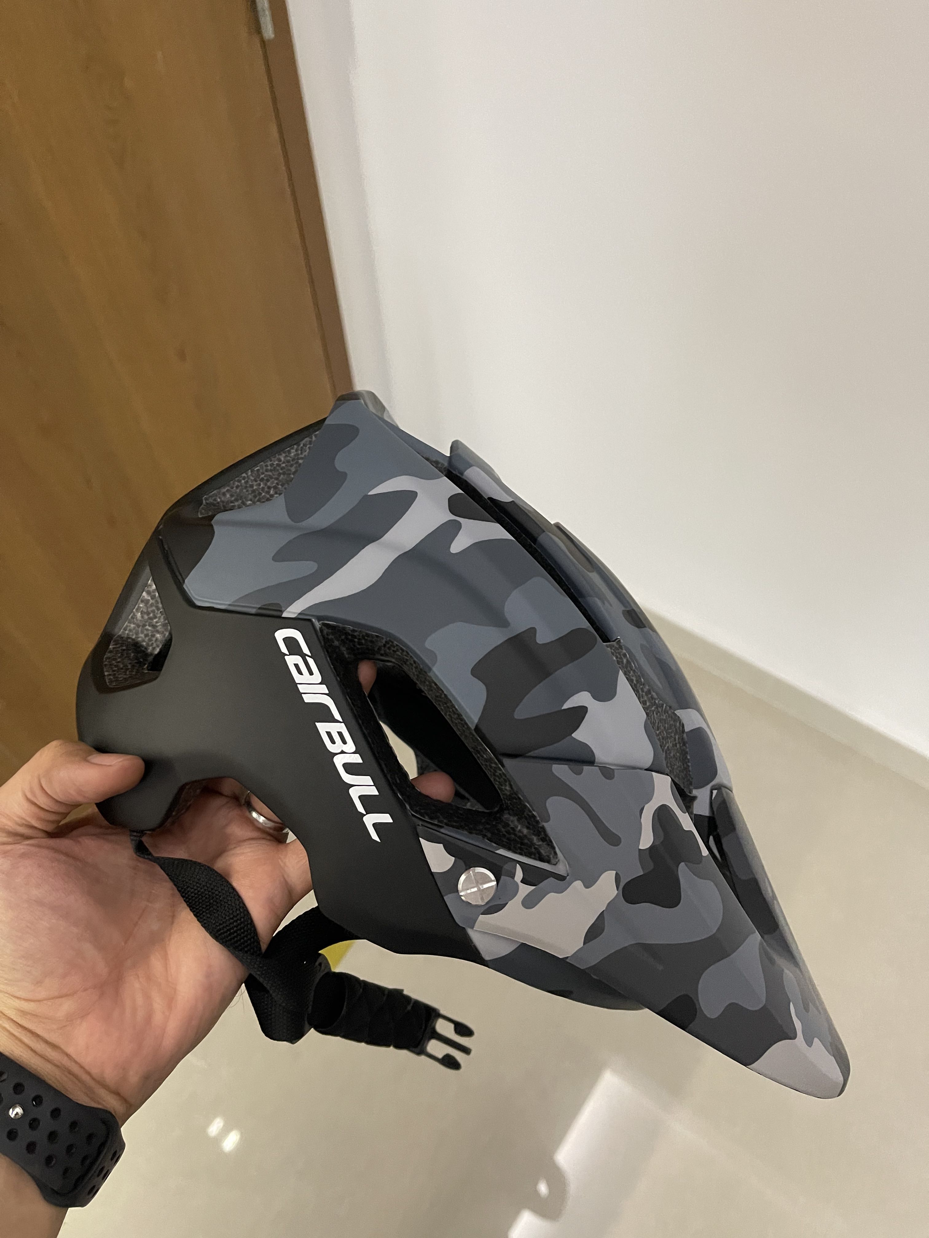 Cairbull Terrain 2021 Size L Bicycle Helmet Sports Equipment