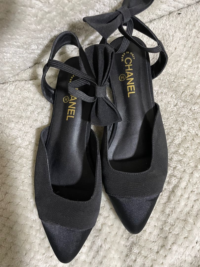 Chanel pointed hotsell flats