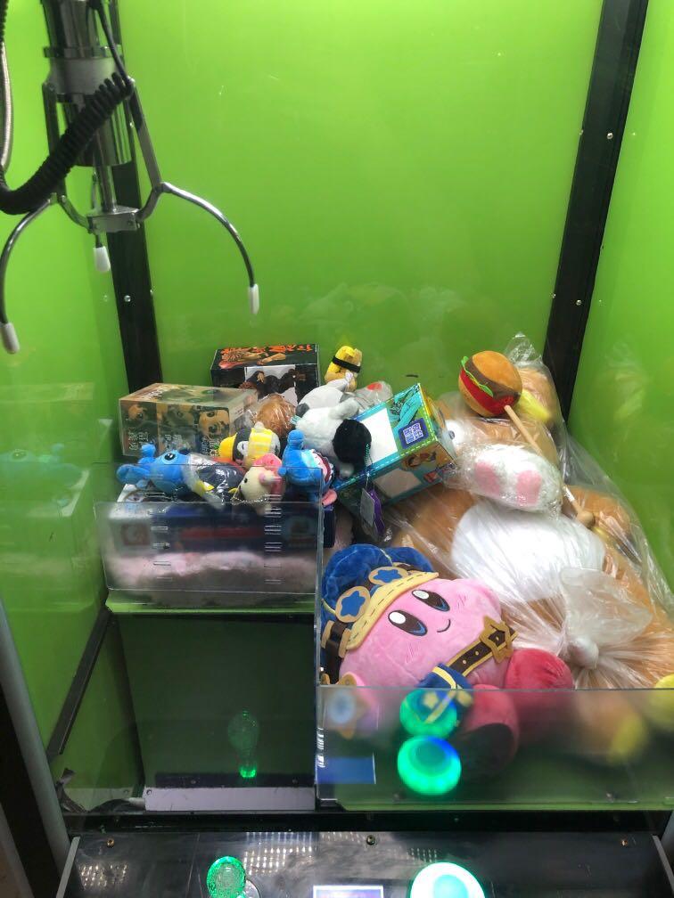 Claw machine (digital setting), Hobbies & Toys, Toys & Games on Carousell