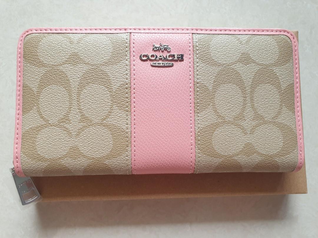 Coach Wallet Pale Pink