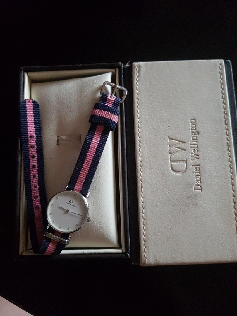 Daniel wellington pink and navy watch discount