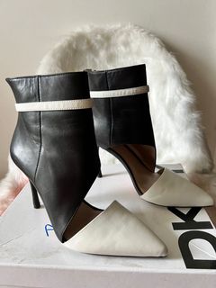 (Category: ) located in . Submitted by shopaholic_declutter (Listing ID 1152845840, Image 1). Description: .
