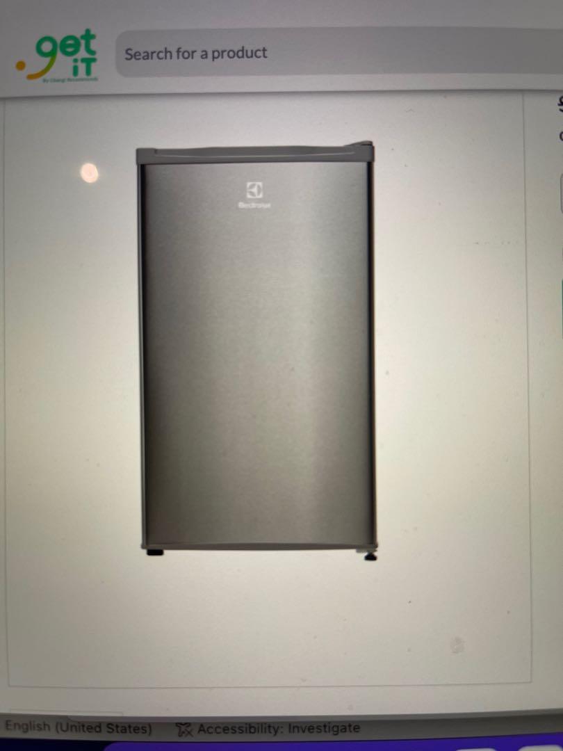 Electrolux EUM0900SA Bar Mini Fridge, TV & Home Appliances, Kitchen