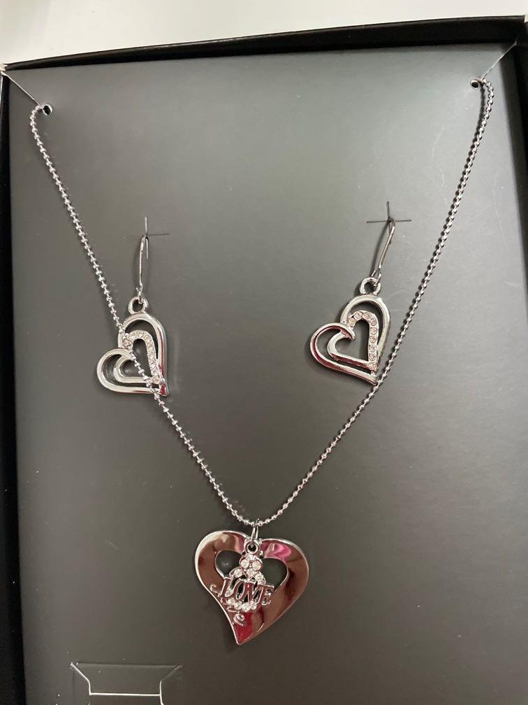 Helen Accessories set, Women's Fashion, Jewelry & Organisers, Necklaces