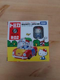 Hello Kitty x Apple car