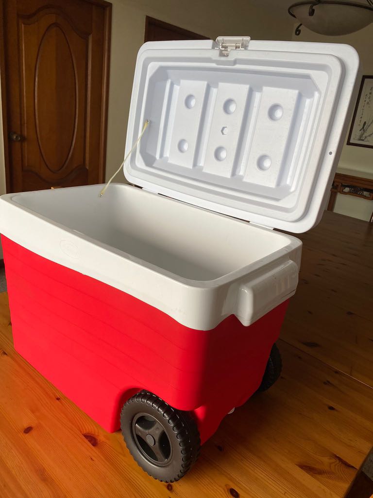Ice box brand new with wheels, Furniture & Home Living, Outdoor