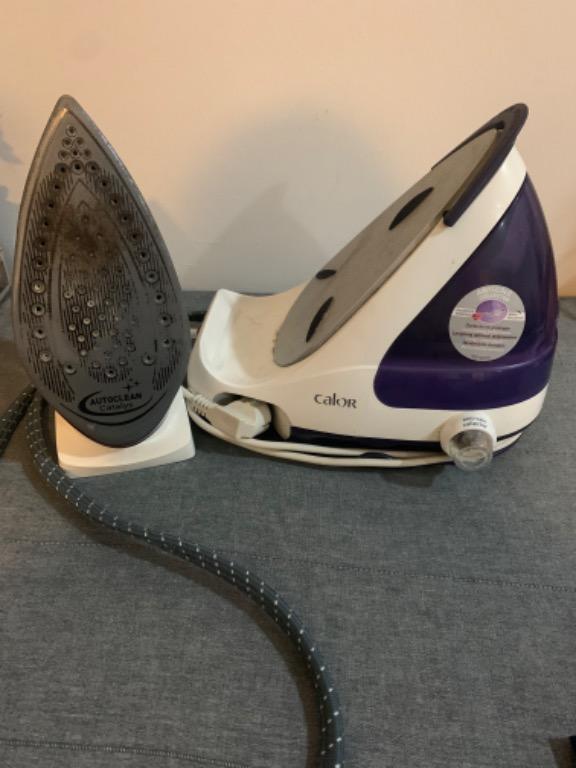 Iron steam station, TV & Home Appliances, Irons & Steamers on Carousell
