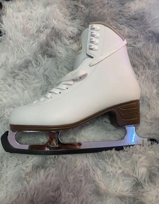 Jackson ice skates, Sports Equipment, Other Sports Equipment and