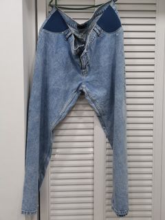 (Category: ) located in . Submitted by aftertenth_preloved (Listing ID 1152796396, Image 1). Description: .