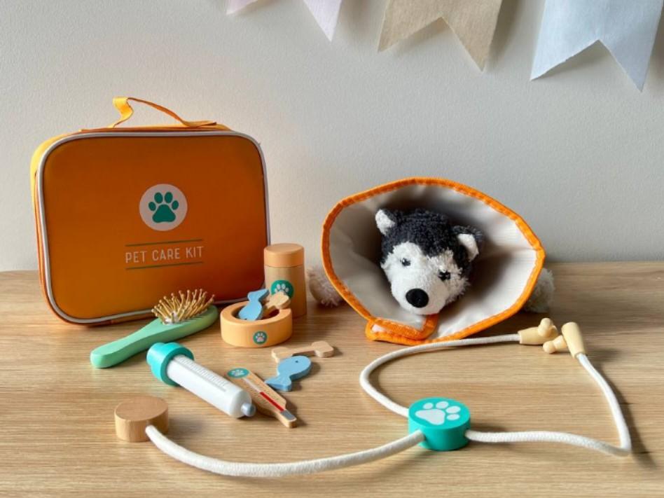 Wooden vet kit cheap