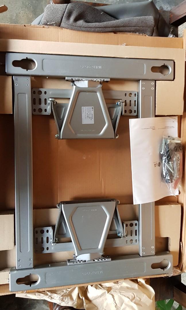Lg Wall mount T. V Bracket (Category: TV Parts & Accessories) located in Quezon City. Submitted by aly67 (Listing ID 1152955368, Image 2). Description: Brand new unused Lg wall mount tv bracket for 65" and up only. heavy duty. For faster transaction kindly txt or call 09189155919.