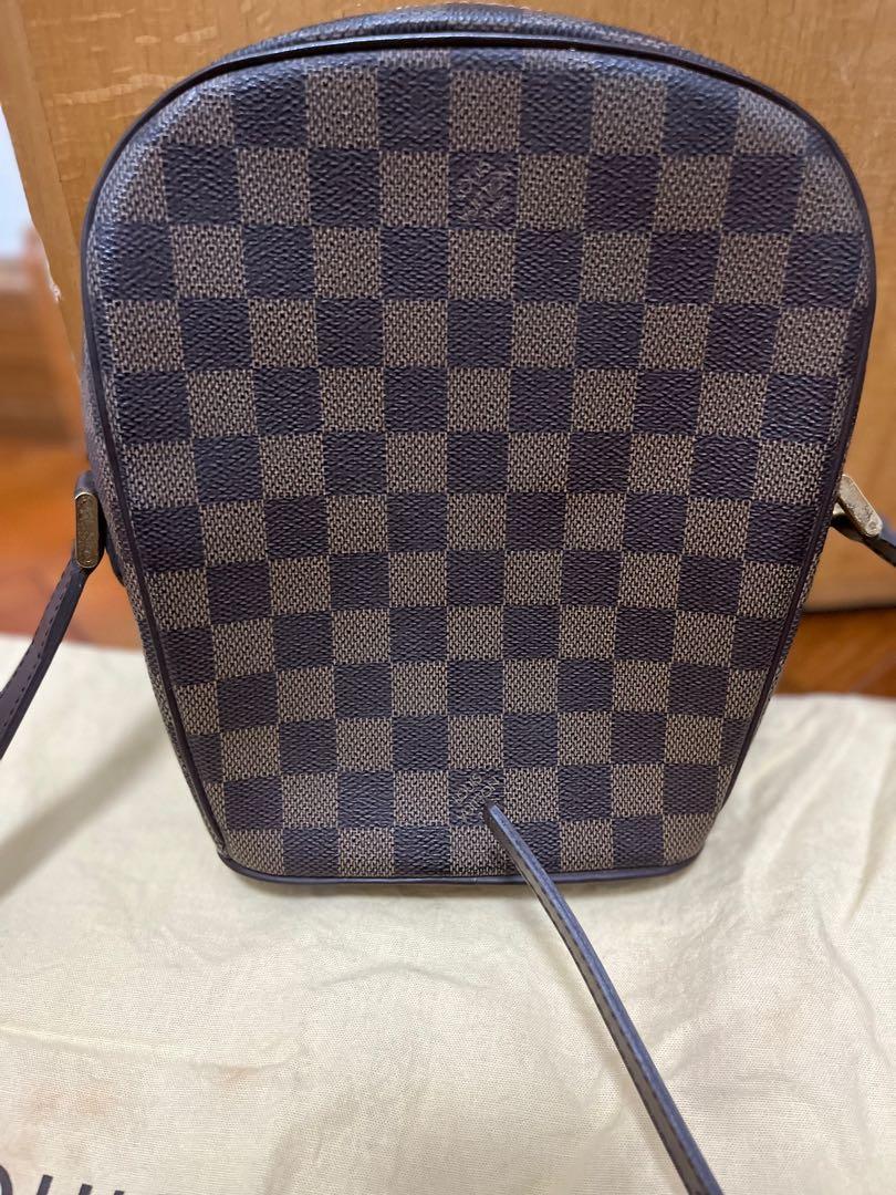 Lv （分類：手袋及銀包）位於 Hong Kong。 由 enjoying1 提交（商品編號 1152885420，圖片 3）。簡介： 在尖沙咀LV專門店購買！正貨！好少用！。