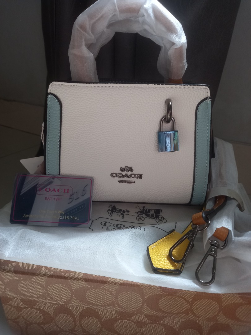 new coach micro zoe, Barang Mewah, Tas & Dompet di Carousell